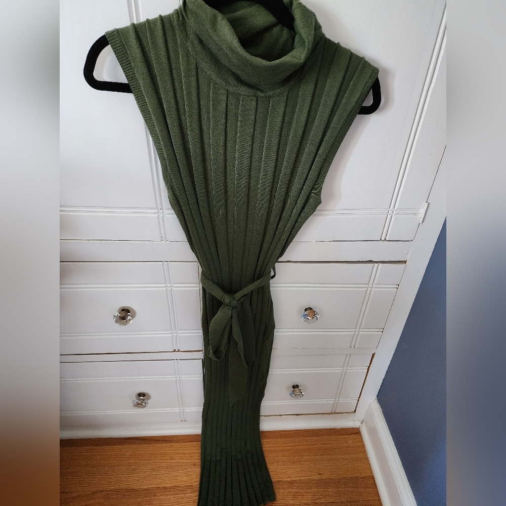 Elegant Green Knit Dress